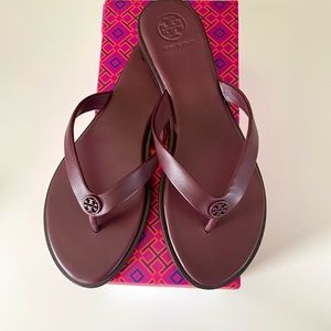 Tory Burch Benton Thong Sandals Size 8